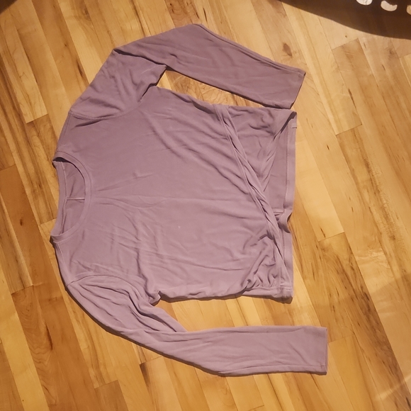 Lululemon Long Sleeve - 6 - Picture 2 of 5